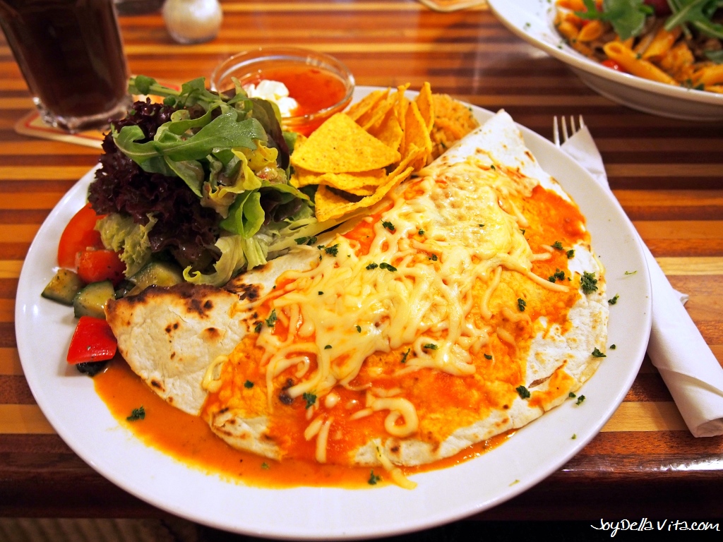 Cafe Colours Ravensburg Burrito Verduras