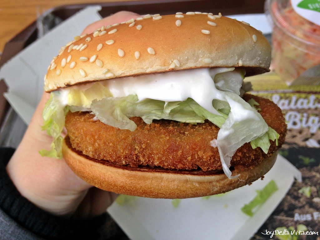 Vegi Mac by McDonald’s Switzerland – Veggie Burger Review