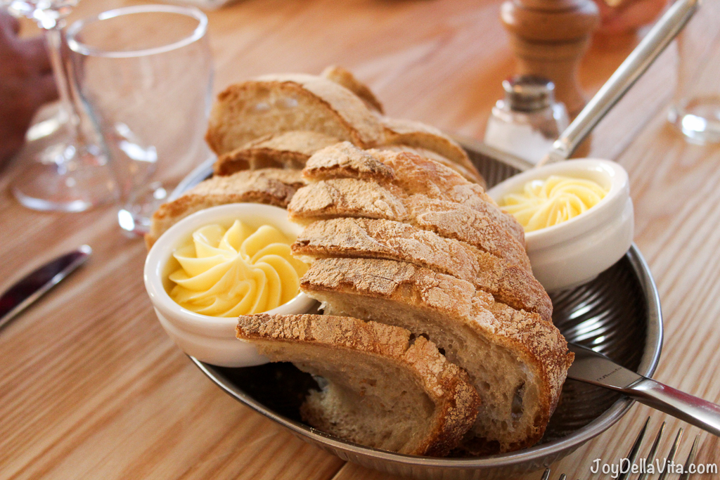 deicious fresh bread and butter