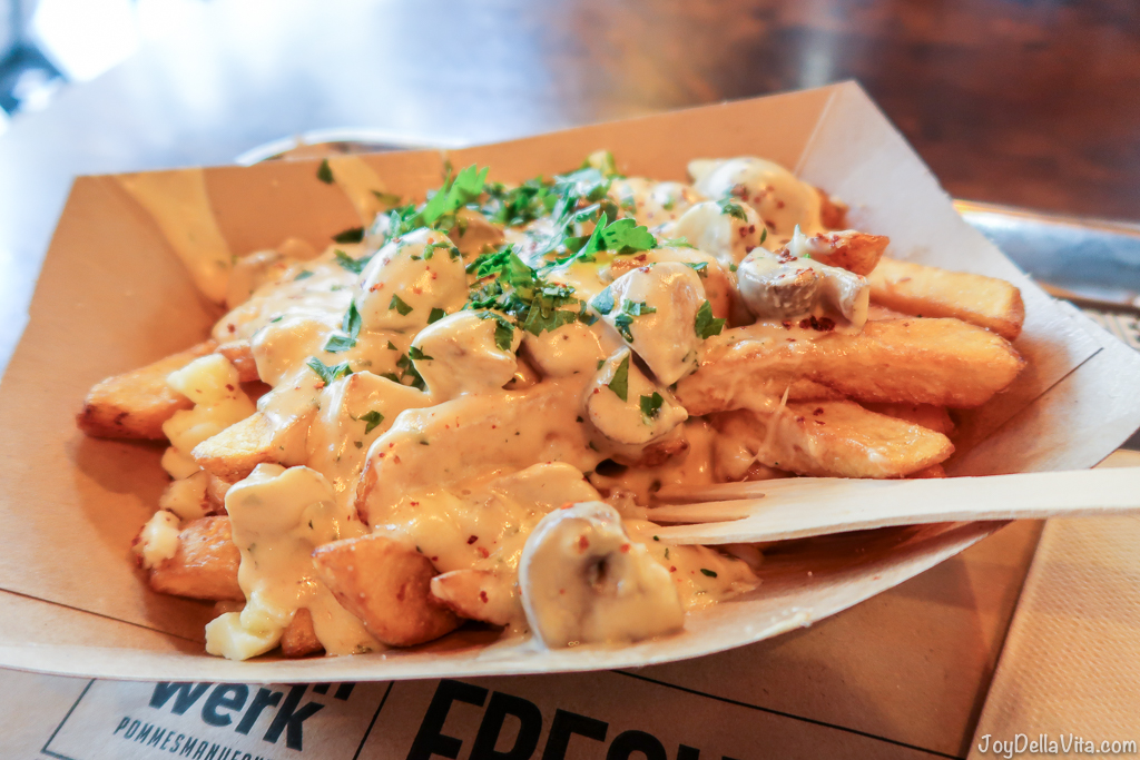 Veggie Poutine Frittenwerk Cologne Fries Cheese Sauce