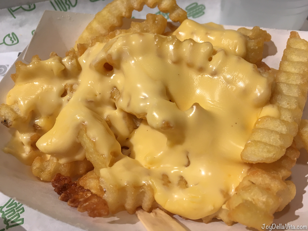 The best Fries in the World – Shake Shack Cheese Fries