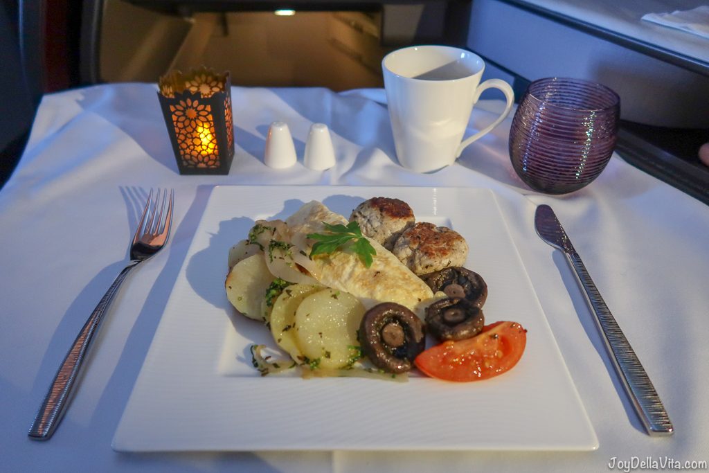 Omelette filled with Cheese for breakfast Qatar Airways Qsuite Business Class