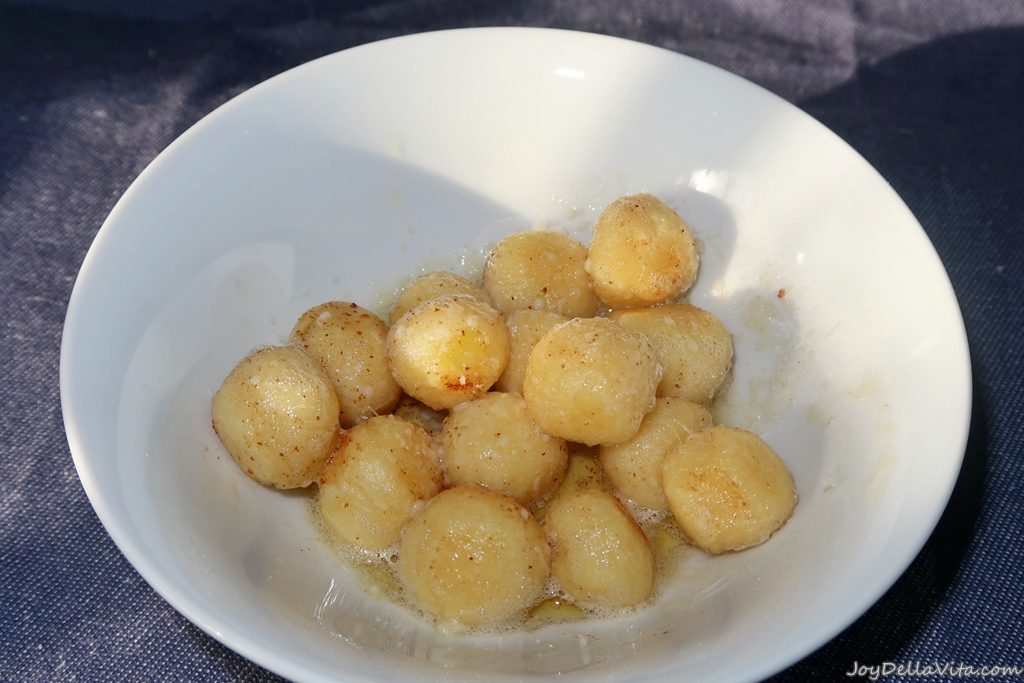 sprinkle (freshly grated) Parmesan over the Gnocchi with brown butter. Enjoy immediately.