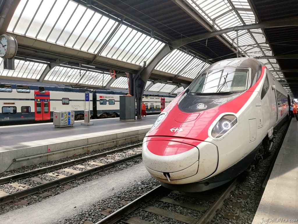 SBB Review: EuroCity Train from Zurich to Lugano in 2nd class