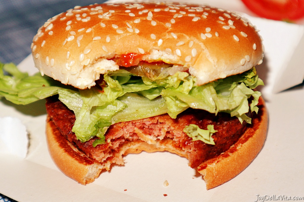 Big Vegan TS – I have tried the vegan McDonalds Burger in Germany and that’s how I liked it