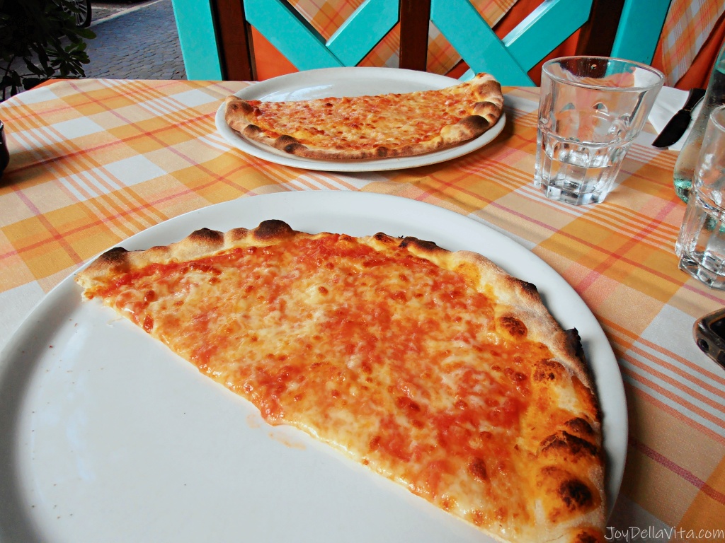 Pizza Margherita at Pizzeria Alba, Riccione