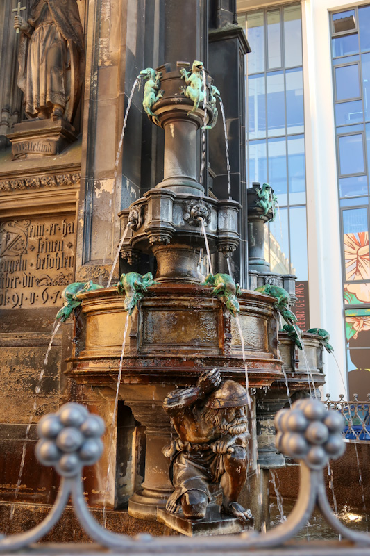 Cholera fountain in Dresden by Gottfried Semper