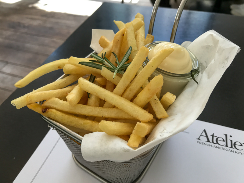 Truffle fries with mayo at Atelier F Hamburg
