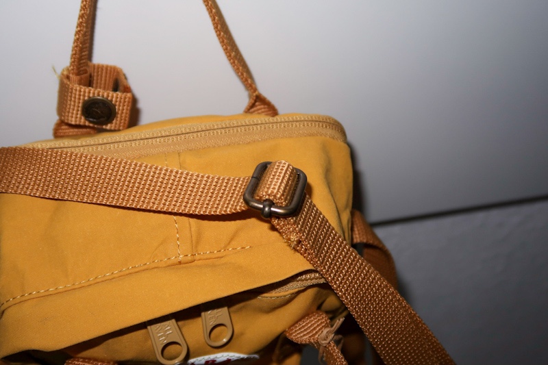adjustable strap fjallraven kanken sling review ochre brown yellow blog joydellavita