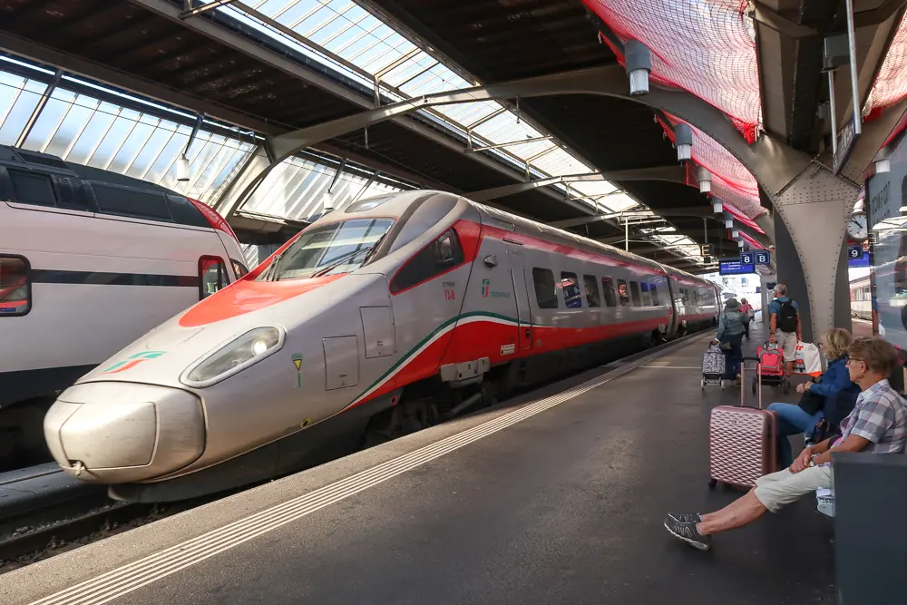 Trenitalia train from Zurich to Milan in 2nd class - Trip Report Review