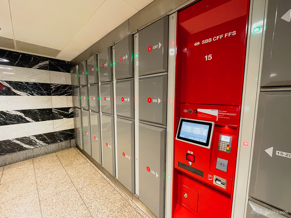 storage lockers red grey Zurich HB
