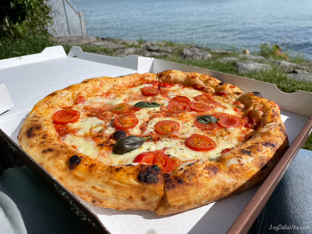 Try this Neapolitan style Pizza in Friedrichshafen