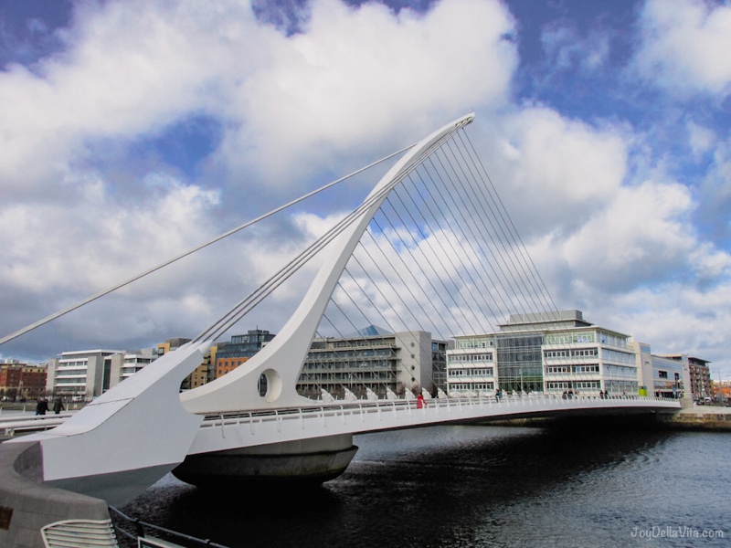 Simon Beckett Bridge by Santiago Calatrava – Dublin travel tip